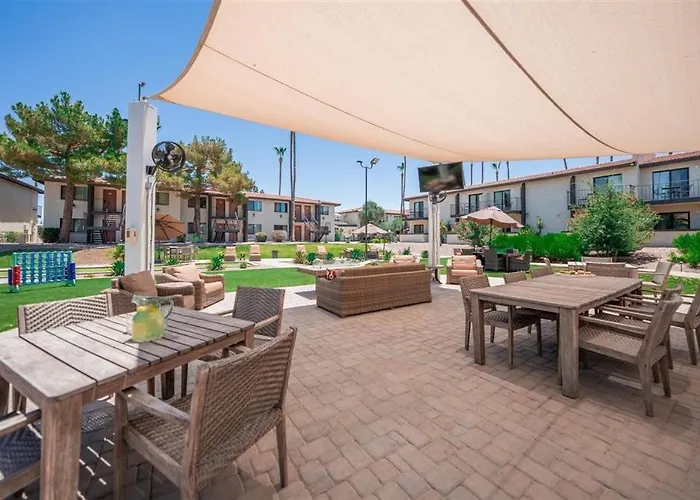 214 Fully Furnished 1br Suite-outdoor Pool *