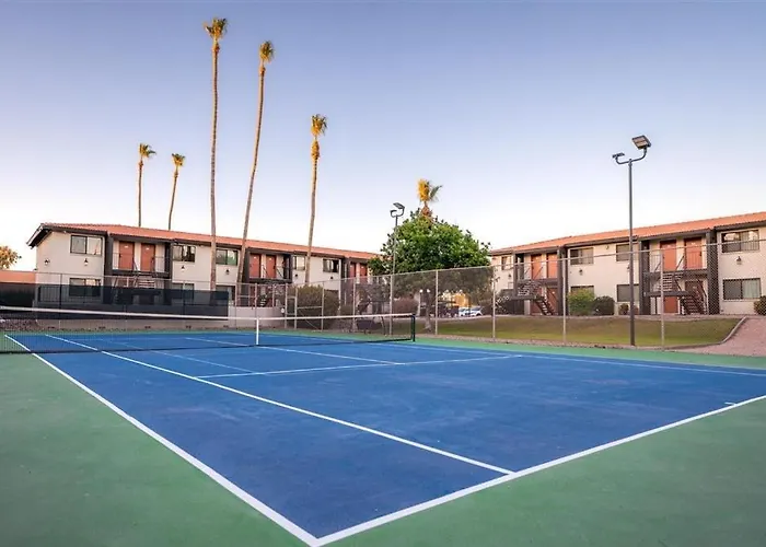 214 Fully Furnished 1br Suite-outdoor Pool Apartment