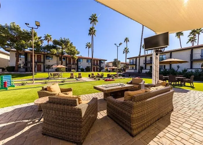 214 Fully Furnished 1br Suite-outdoor Pool *
