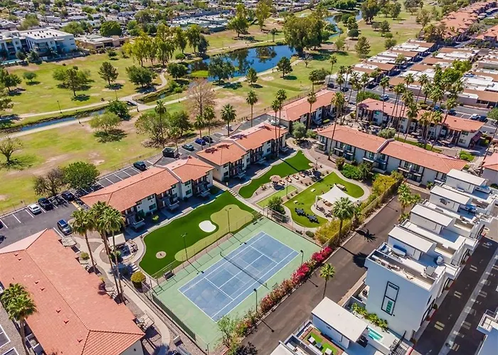 214 Fully Furnished 1br Suite-outdoor Pool Apartment *